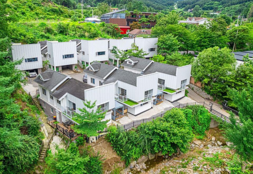 신비키즈가족풀빌라펜션