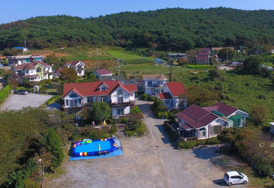 에버그린 애견펜션